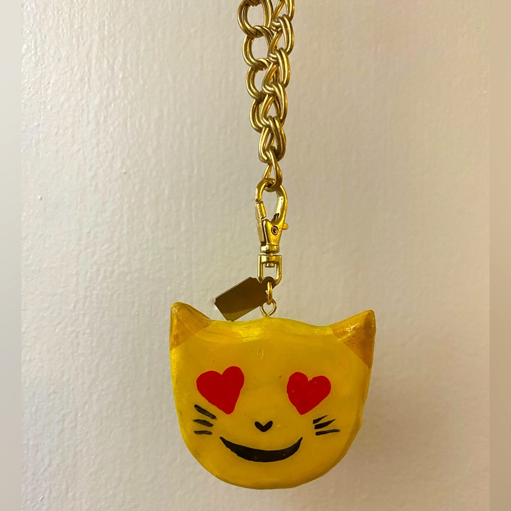 Heart eye cat emoji necklace😻
